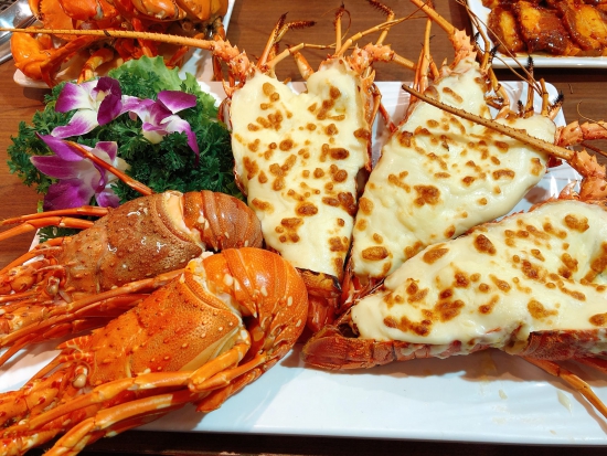 CHƠI LỚN CUỐI NĂM - CHEF DZUNG TẶNG TÔM HÙM CHO TẤT CẢ KHÁCH HÀNG